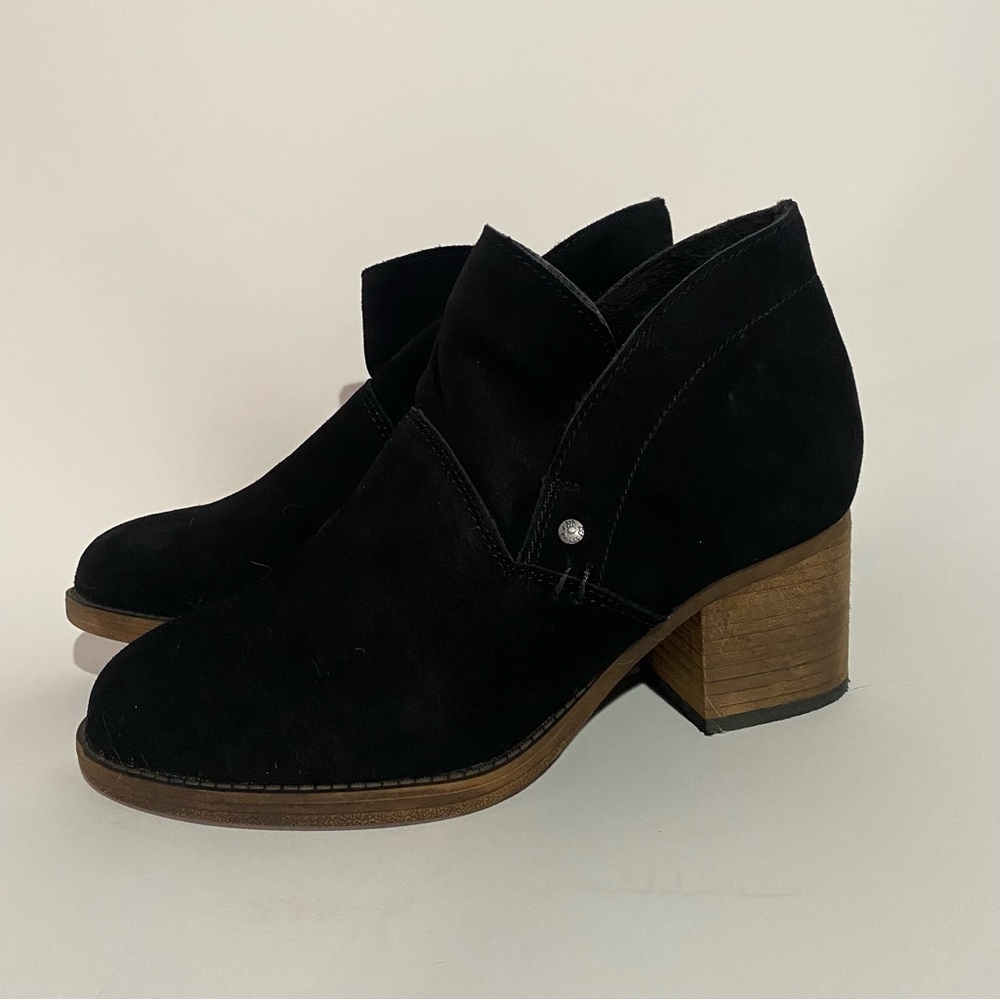 Bearpaw Onyx Bootie sz8 Chunky Heel Ankle boot black and brown Festival Western